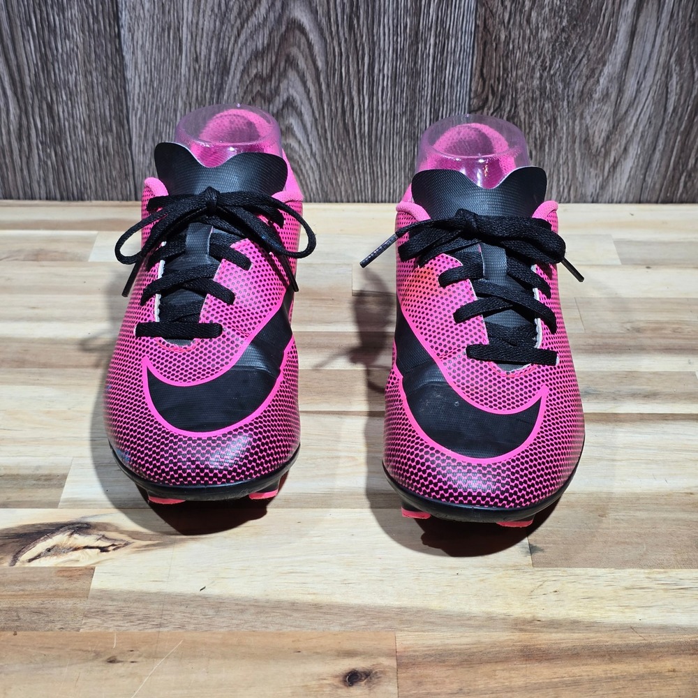 Nike Jr. Bravata II FG Soccer Cleats Firm Ground Youth‎ Size 4.5Y Pink Black